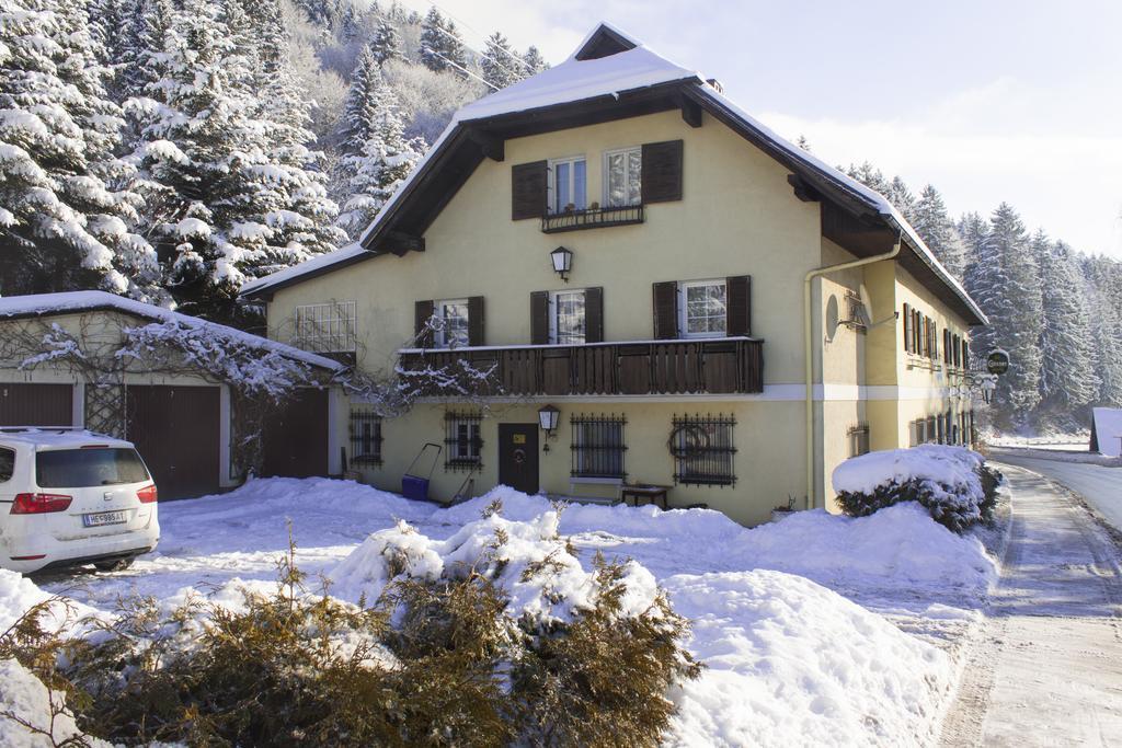 Готель Grillhof Reisach Nassfeld Region Екстер'єр фото
